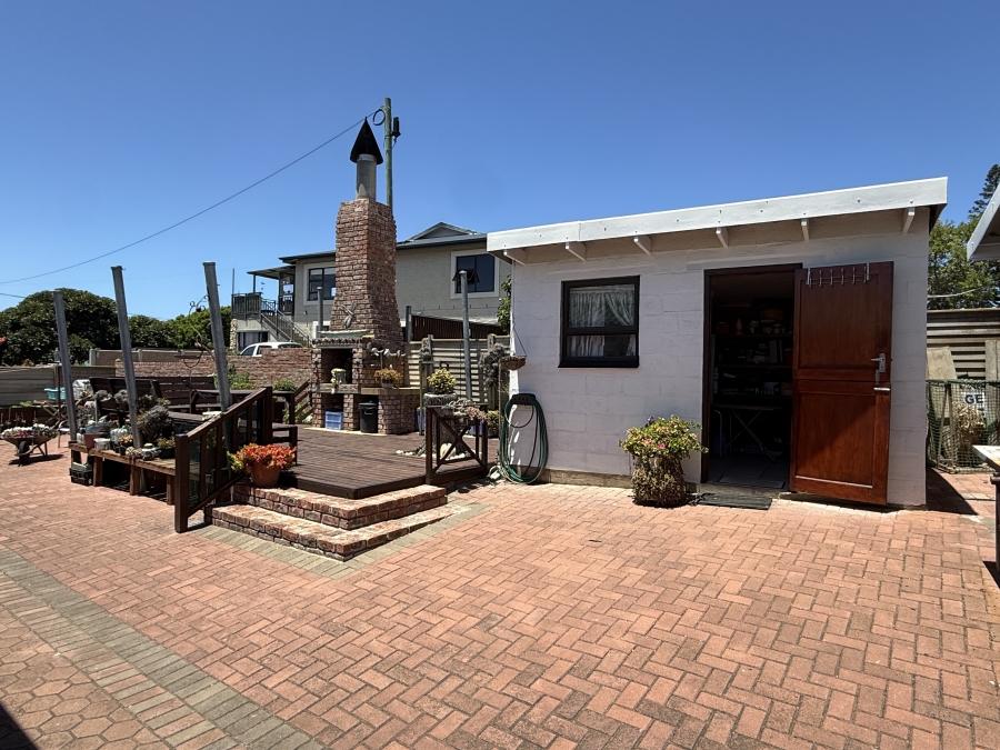 3 Bedroom Property for Sale in Stilbaai Wes Western Cape